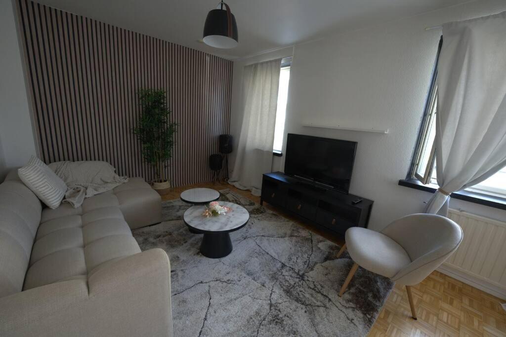 Cosy,Stylish & Big Apartment In The Heart Of City Rovaniemi Exterior photo
